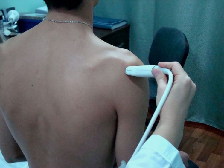 Modern physiotherapy helps to cope with the symptoms of shoulder joint arthrosis in the early stages